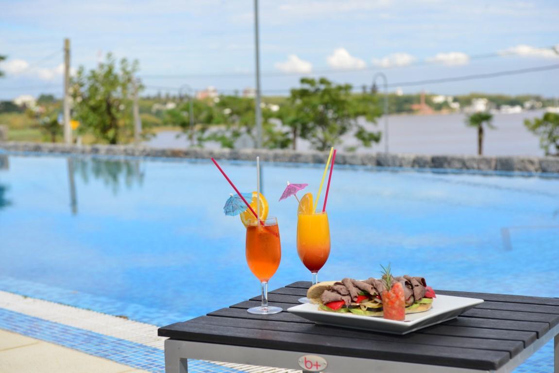 Real Colonia Hotel & Suites Colonia del Sacramento Eksteriør billede